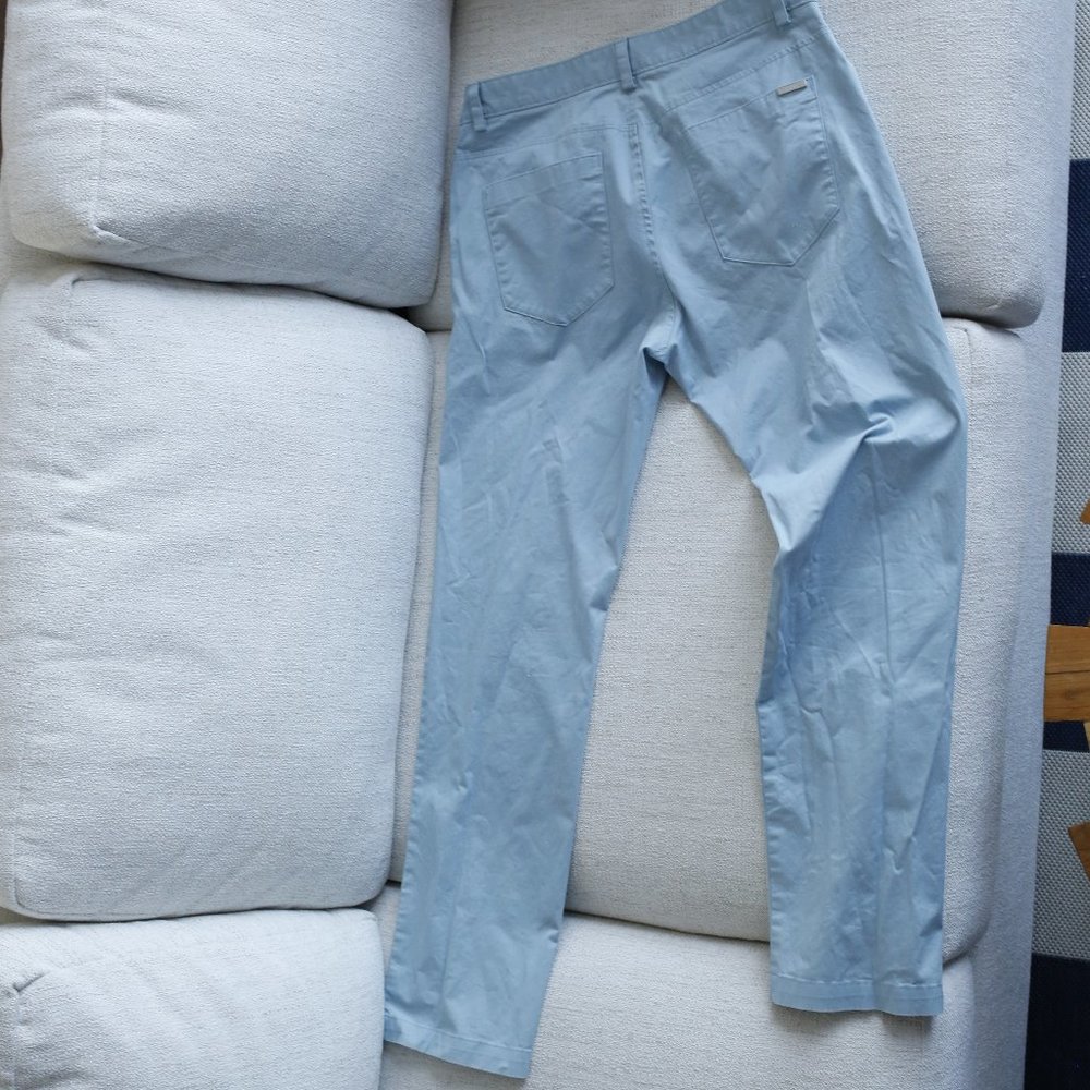 CK 33x32 Ice Blue Jeans
